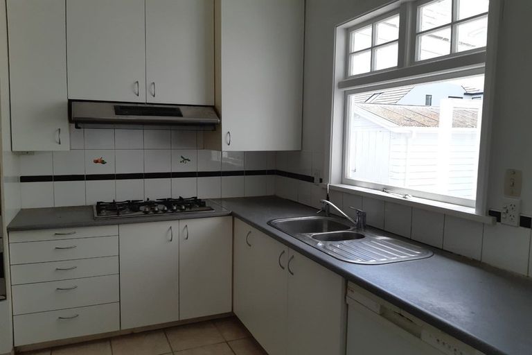 Photo of property in 10 Idris Road, Fendalton, Christchurch, 8052