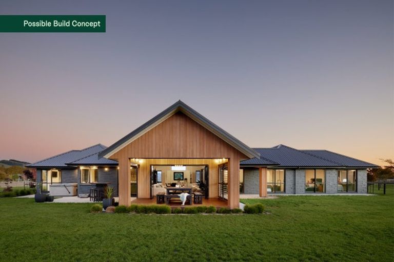 Photo of property in 84 Kiwitahi Road, Helensville, 0875