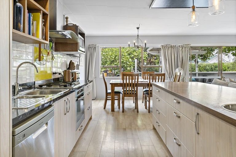 Photo of property in 51 Cologne Street, Martinborough, 5711