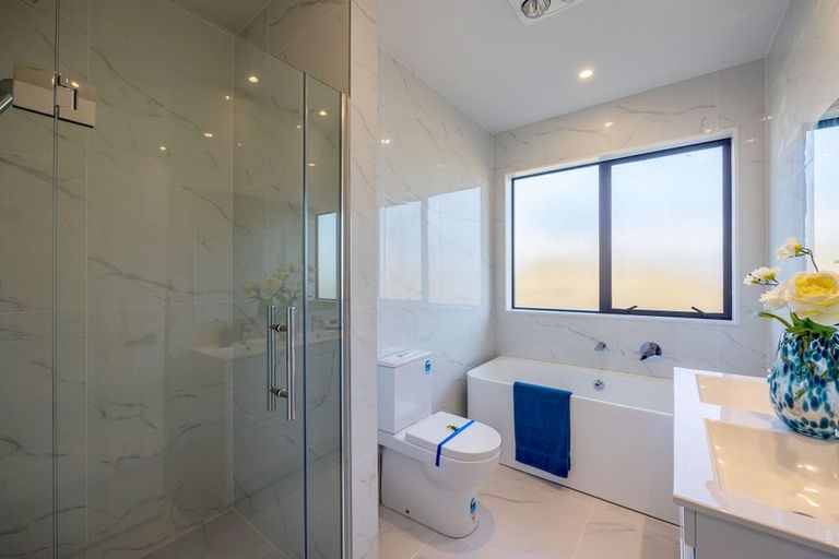 Photo of property in 14 Cutfield Lane, Kumeu, 0810