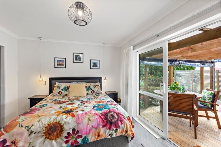 Photo of property in 1098 Queen Street East, Levin, 5571