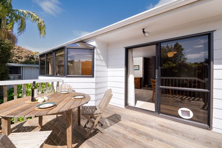 Photo of property in 2 Tuatahi Place, Kerikeri, 0230