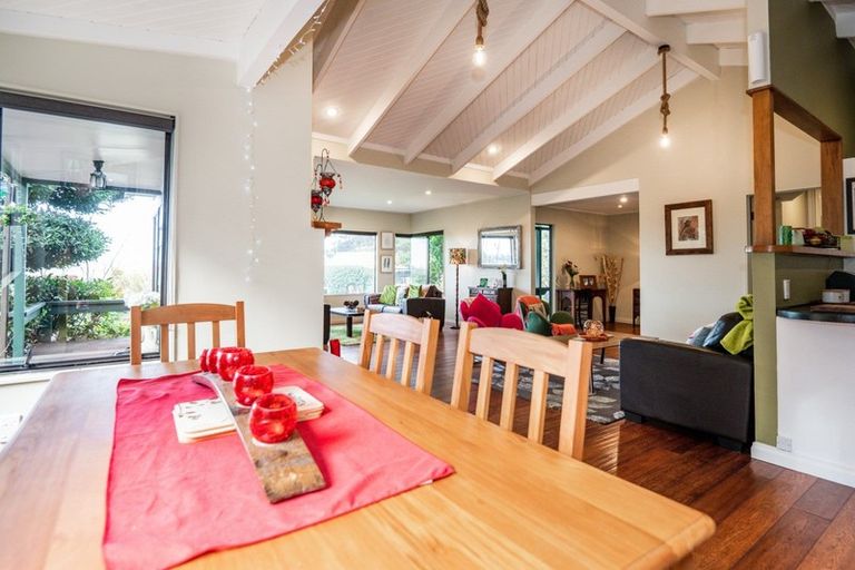 Photo of property in 68 Nilgiri Road, Poraiti, Napier, 4182