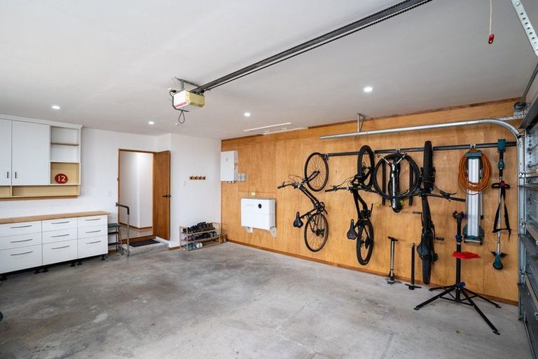 Photo of property in 10 Addison Place, Halswell, Christchurch, 8025