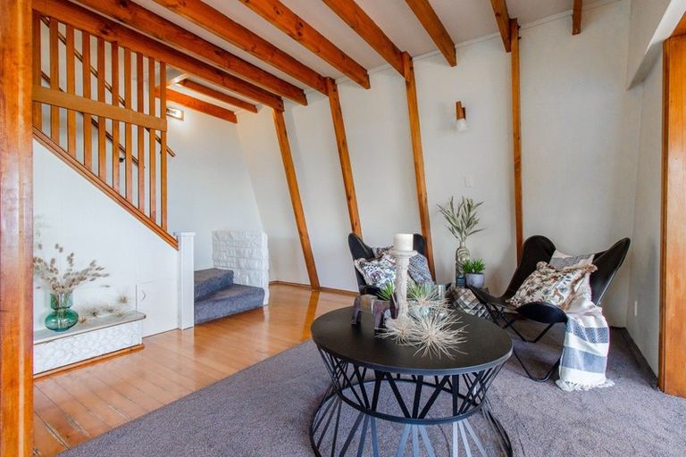 Photo of property in 2 Cliff Road, Ohope, 3121