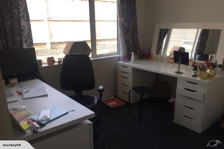 Photo of property in 12 Lockyer Road, Kumeu, 0810