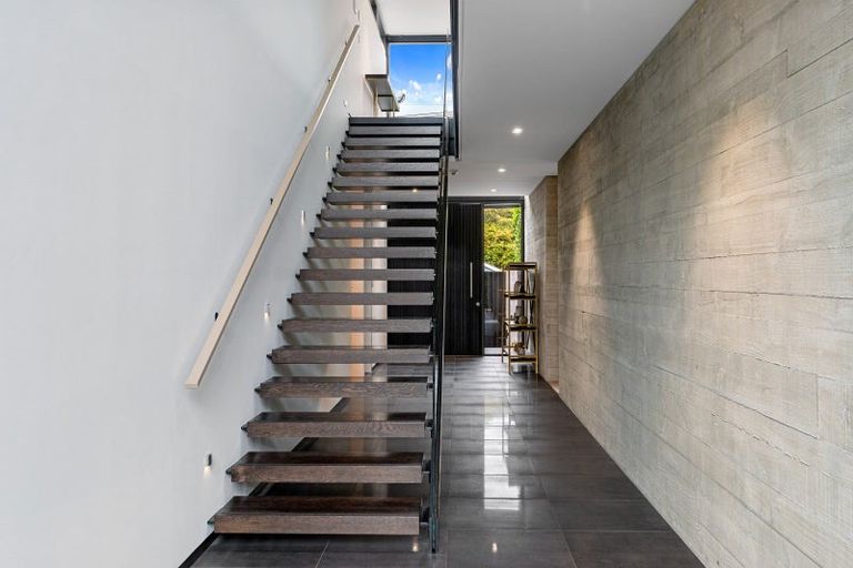 Photo of property in 68 Garden Road, Merivale, Christchurch, 8014