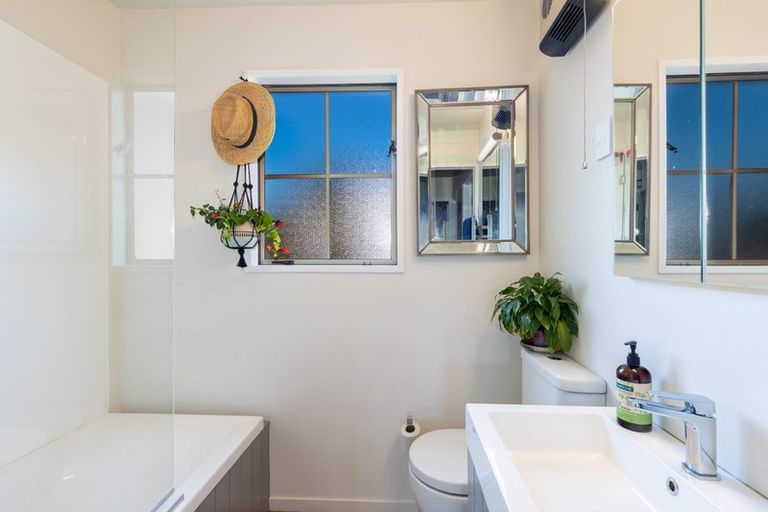 Photo of property in 12 James Drive, Diamond Harbour, Lyttelton, 8971