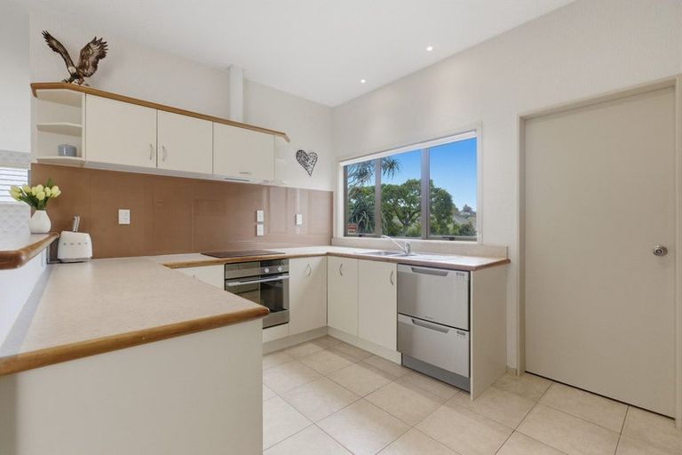 Photo of property in 250 Castlewold Drive, Bethlehem, Tauranga, 3110