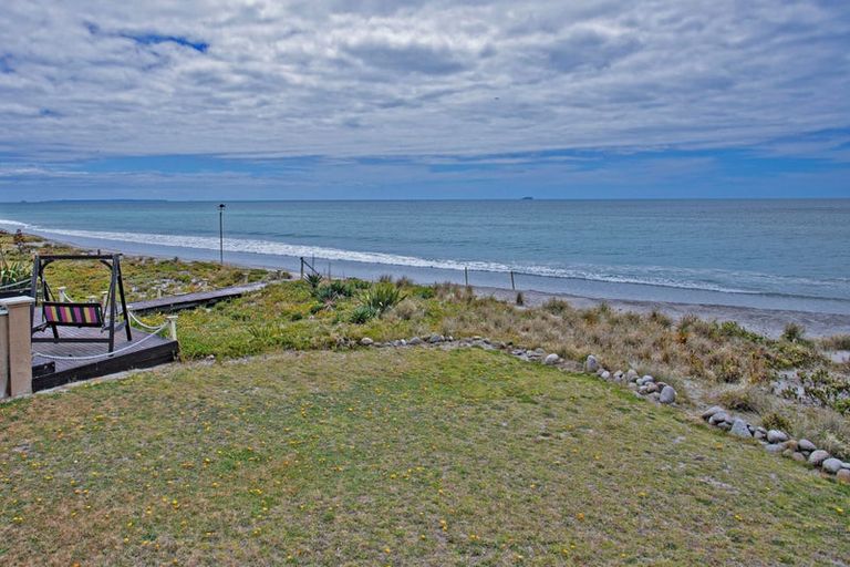 Photo of property in 231 Pukehina Parade, Pukehina, 3189