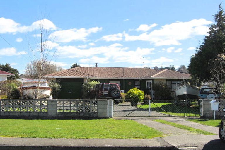 Photo of property in 25 Guy Street, Waipawa, 4210