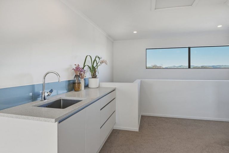 Photo of property in 20 Carroll Place, Owhata, Rotorua, 3010
