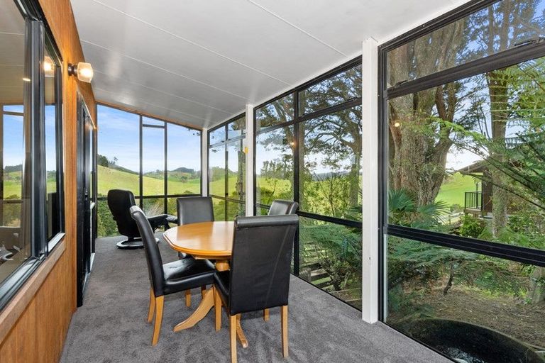 Photo of property in 18 Pataua Road North, Whareora, Whangarei, 0175
