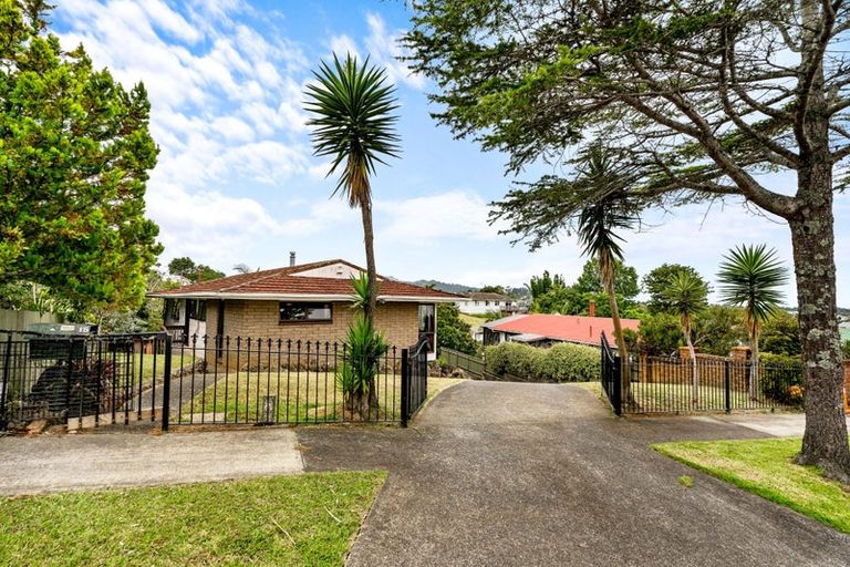 Photo of property in 15 Montague Place, Onerahi, Whangarei, 0110