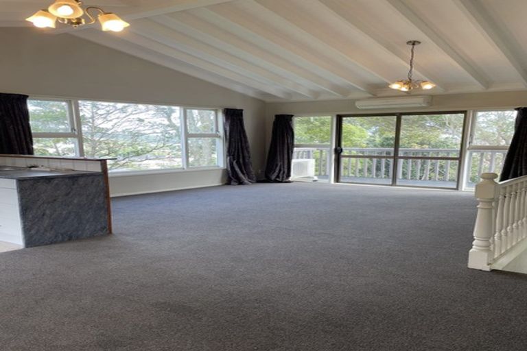 Photo of property in 62 Tio Tio Road, Miramar, Wellington, 6022