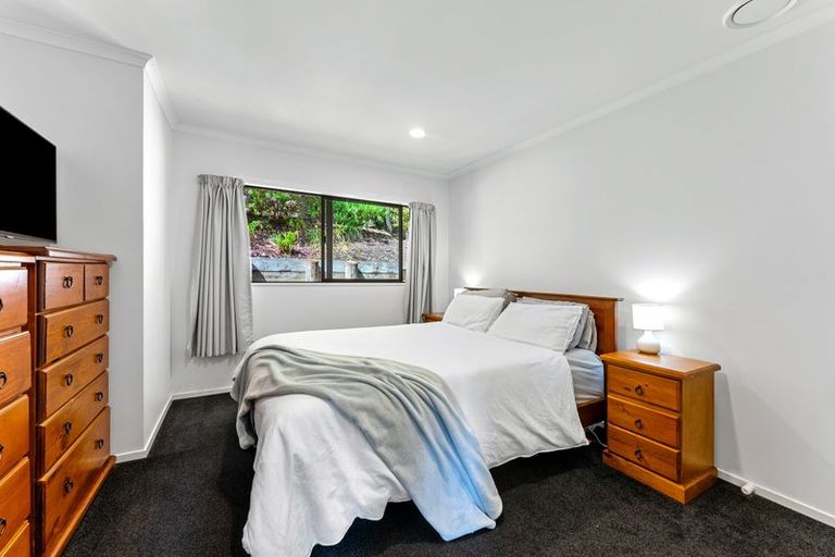 Photo of property in 257 Kaipara Road, Papakura, 2582