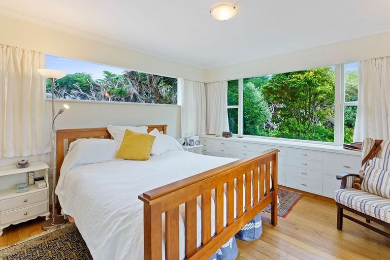 Photo of property in 29 Hona Street, Waikanae Beach, Waikanae, 5036