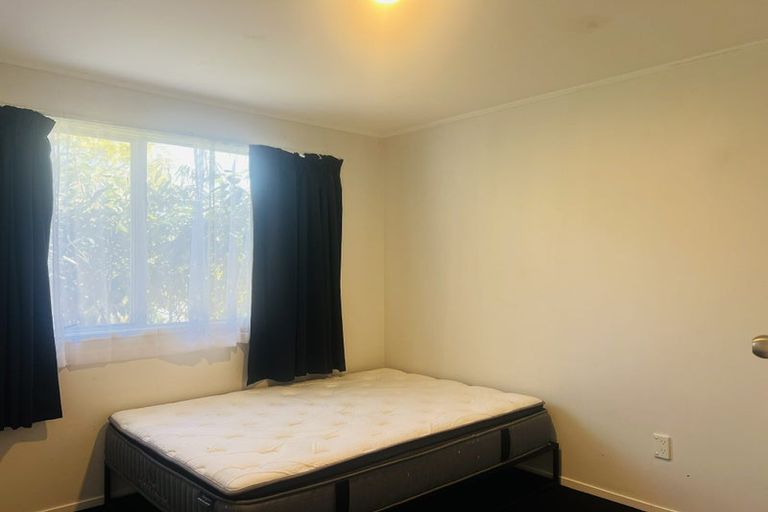 Photo of property in 61 Powrie Street, Glenfield, Auckland, 0629
