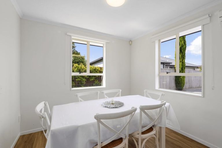 Photo of property in 83a Wilsons Road, Saint Martins, Christchurch, 8022