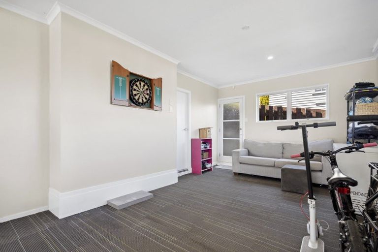 Photo of property in 10 Inlet View, Titahi Bay, Porirua, 5022