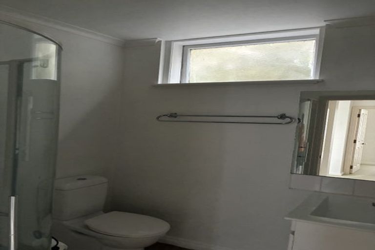 Photo of property in 26 Upland Road, Kelburn, Wellington, 6012