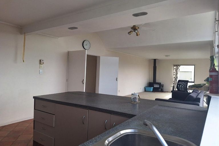 Photo of property in 155 Glengarry Road, Glen Eden, Auckland, 0602