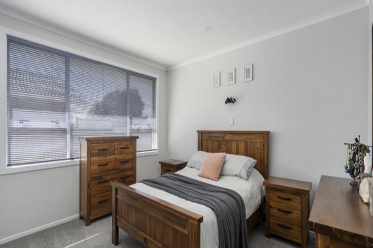 Photo of property in 34 Wesley Avenue, Frankleigh Park, New Plymouth, 4310