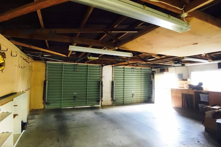 Photo of property in 4 De Thiery Place, Pakuranga Heights, Auckland, 2010