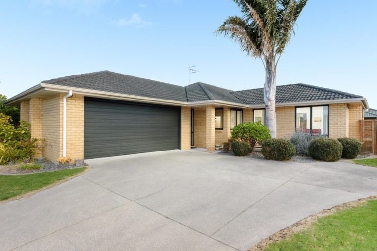 Photo of property in 718 Gloucester Road, Papamoa Beach, Papamoa, 3118