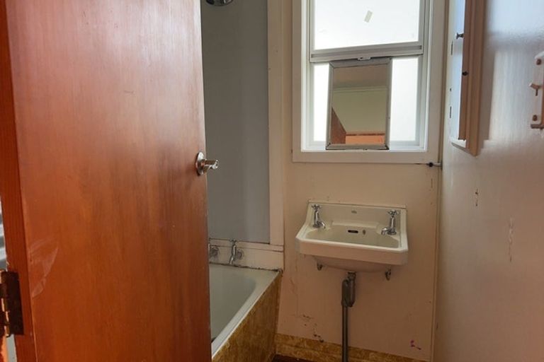 Photo of property in 105 Royal Road, Massey, Auckland, 0614