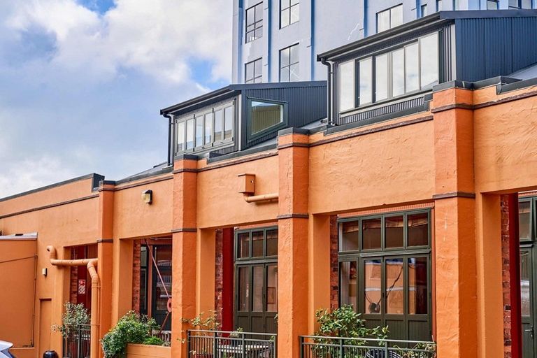 Photo of property in Courtenay Mews Apartments, 19/14 Alpha Street, Te Aro, Wellington, 6011