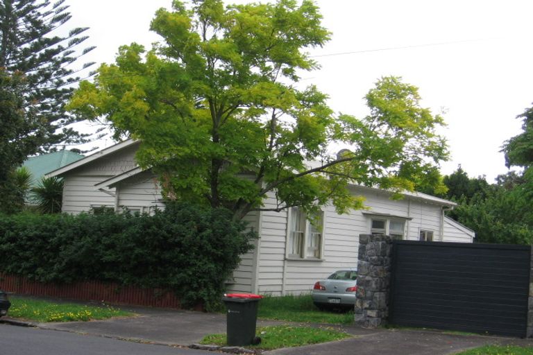 Photo of property in 17 Dunbar Road, Mount Eden, Auckland, 1024