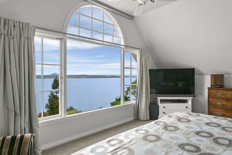 Photo of property in 23 Te Kopua Street, Acacia Bay, Taupo, 3330