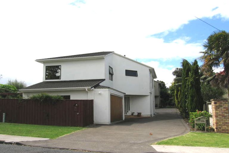 Photo of property in 1/24 Fenwick Avenue, Milford, Auckland, 0620