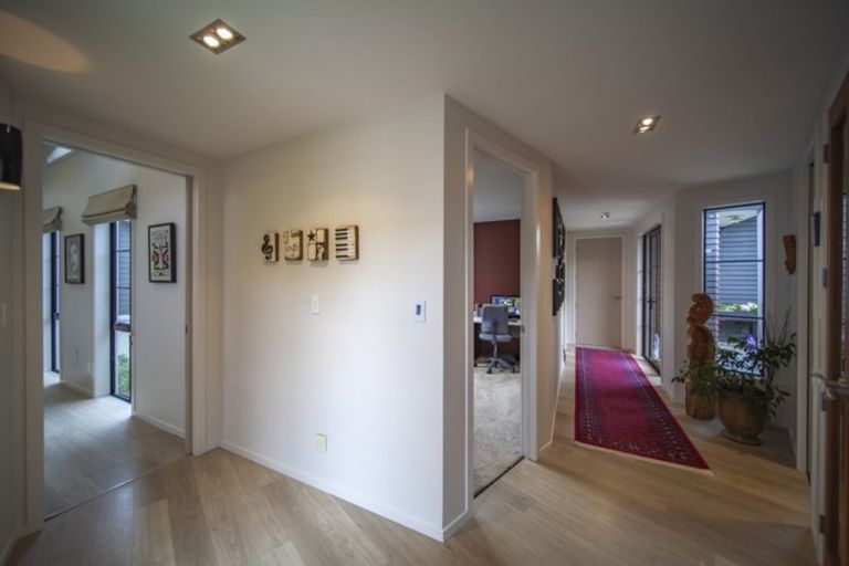 Photo of property in 80 Kent Terrace, Taradale, Napier, 4112