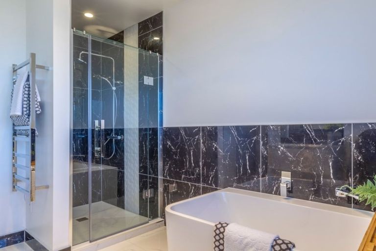 Photo of property in 12 Paiaka Place, Rototuna North, Hamilton, 3210