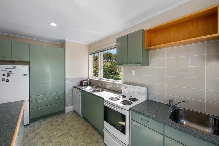 Photo of property in 49 Beach Road, Castor Bay, Auckland, 0620