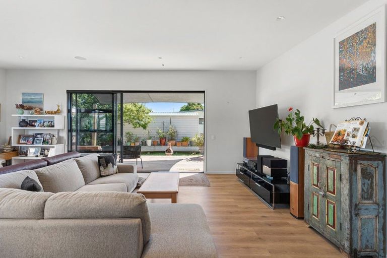 Photo of property in 114 Tamaki Road, Whangamata, 3620