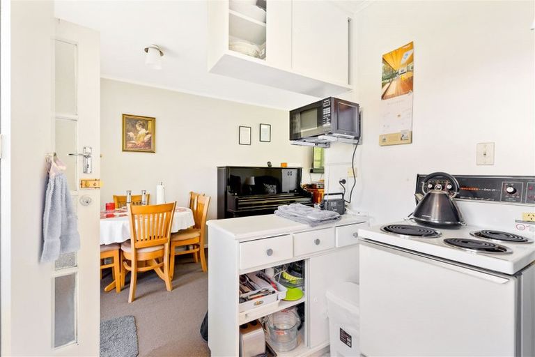 Photo of property in 4/114 Lynwood Road, New Lynn, Auckland, 0600