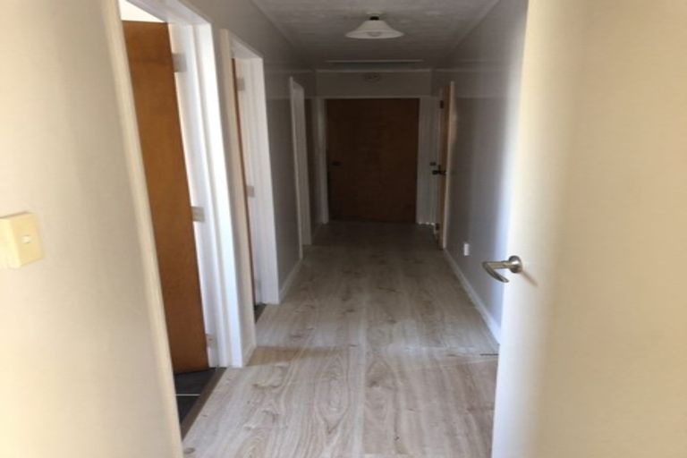 Photo of property in 6 Crail Court, Totara Heights, Auckland, 2105