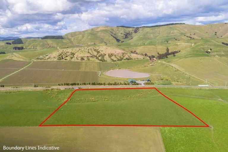 Photo of property in 962 Lake Ferry Road, Dyerville, Martinborough, 5781