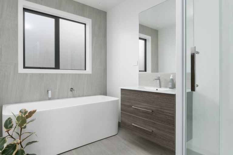 Photo of property in 16d Halswater Drive, Churton Park, Wellington, 6037