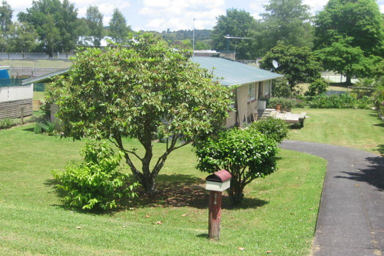 Photo of property in 214 Golf Road, Taumarunui, 3920