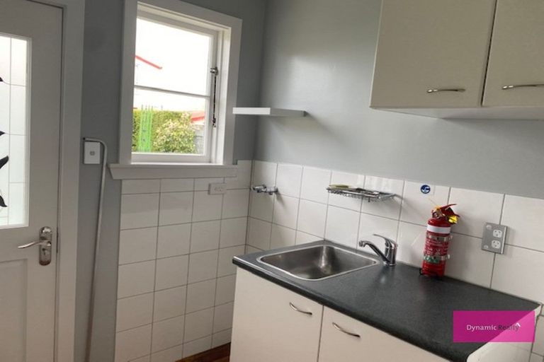 Photo of property in 18 Bideford Place, Dallington, Christchurch, 8061