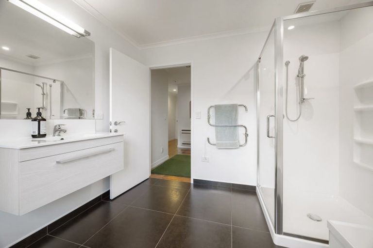 Photo of property in 46 Hamon Place, Pukehangi, Rotorua, 3015