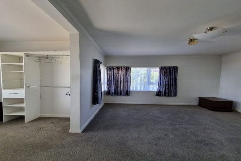 Photo of property in 49 Kiwi Esplanade, Mangere Bridge, Auckland, 2022