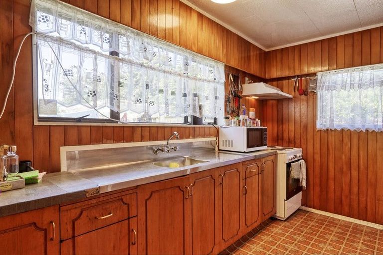 Photo of property in 25 Dewhurst Place, Favona, Auckland, 2024