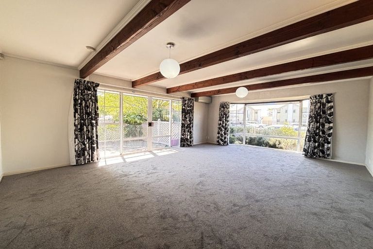 Photo of property in 1/363 Memorial Avenue, Burnside, Christchurch, 8053