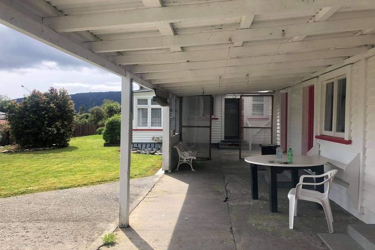 Photo of property in 7 Main Road, Fox Glacier, 7886