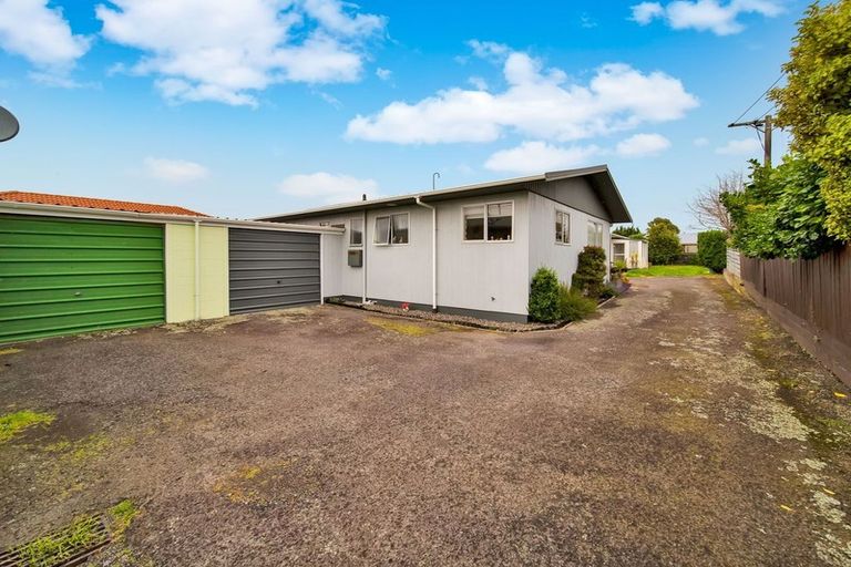 Photo of property in 10b Ropiha Street, Fitzroy, New Plymouth, 4312
